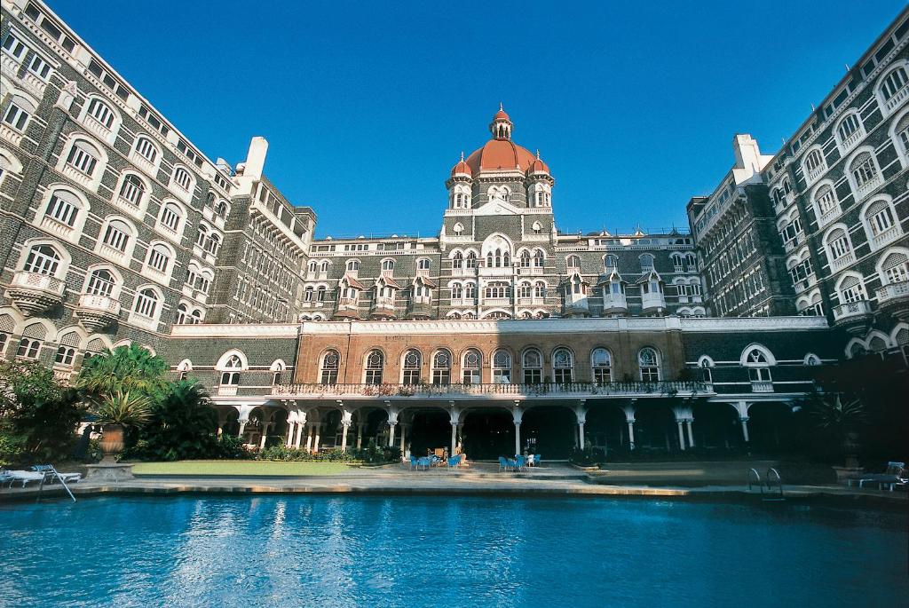 Chauffeured arrival at the grand Taj Mahal Palace